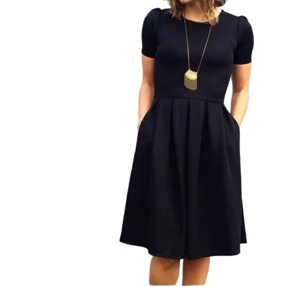 LulaRoe 2X Amelia Dress Solid Black Back Zipper Pockets Texture Pleated